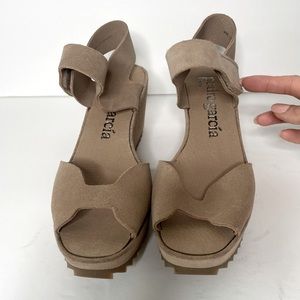 Pedro Garcia sandals size 37.5 (6.5) NWOT new stone suede